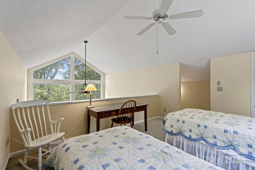 Flat Rock, North Carolina, 28731, United States, 4 Bedrooms Bedrooms, ,4 BathroomsBathrooms,Residential,Forsale,1985994