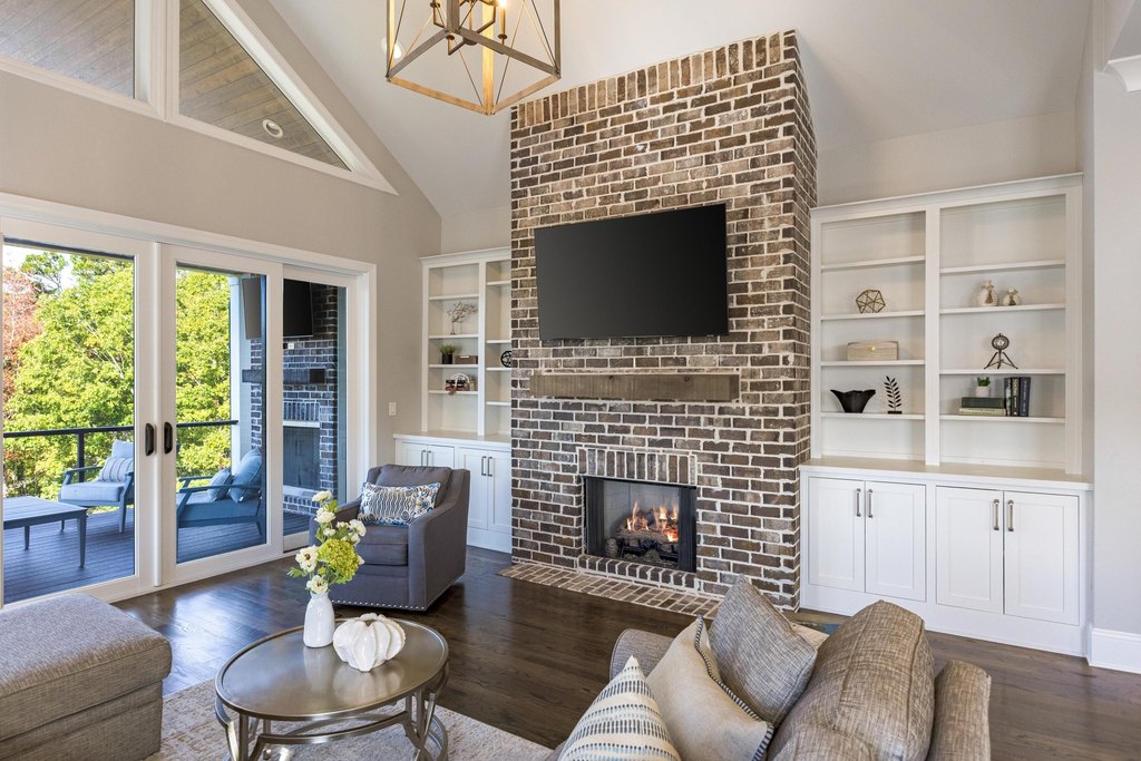 Chattanooga, Tennessee, 37405, United States, 5 Bedrooms Bedrooms, ,5 BathroomsBathrooms,Residential,Forsale,2009546