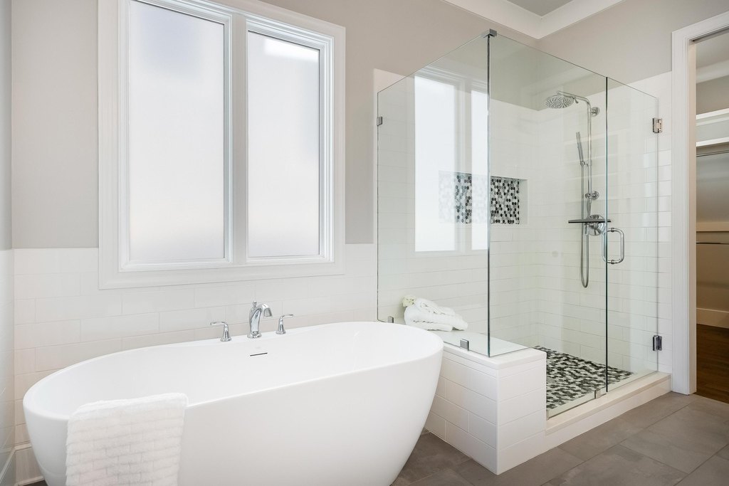 Chattanooga, Tennessee, 37405, United States, 5 Bedrooms Bedrooms, ,5 BathroomsBathrooms,Residential,Forsale,2009546