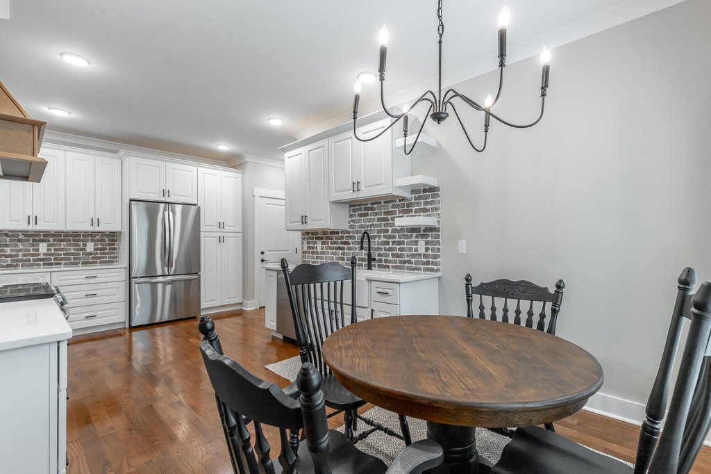 Harrison, Tennessee, 37341, United States, 3 Bedrooms Bedrooms, ,2.5 BathroomsBathrooms,Residential,Forsale,1995326