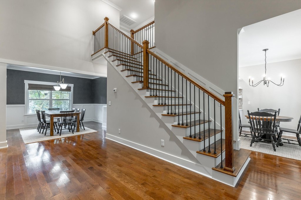 Harrison, Tennessee, 37341, United States, 3 Bedrooms Bedrooms, ,2.5 BathroomsBathrooms,Residential,Forsale,1995326