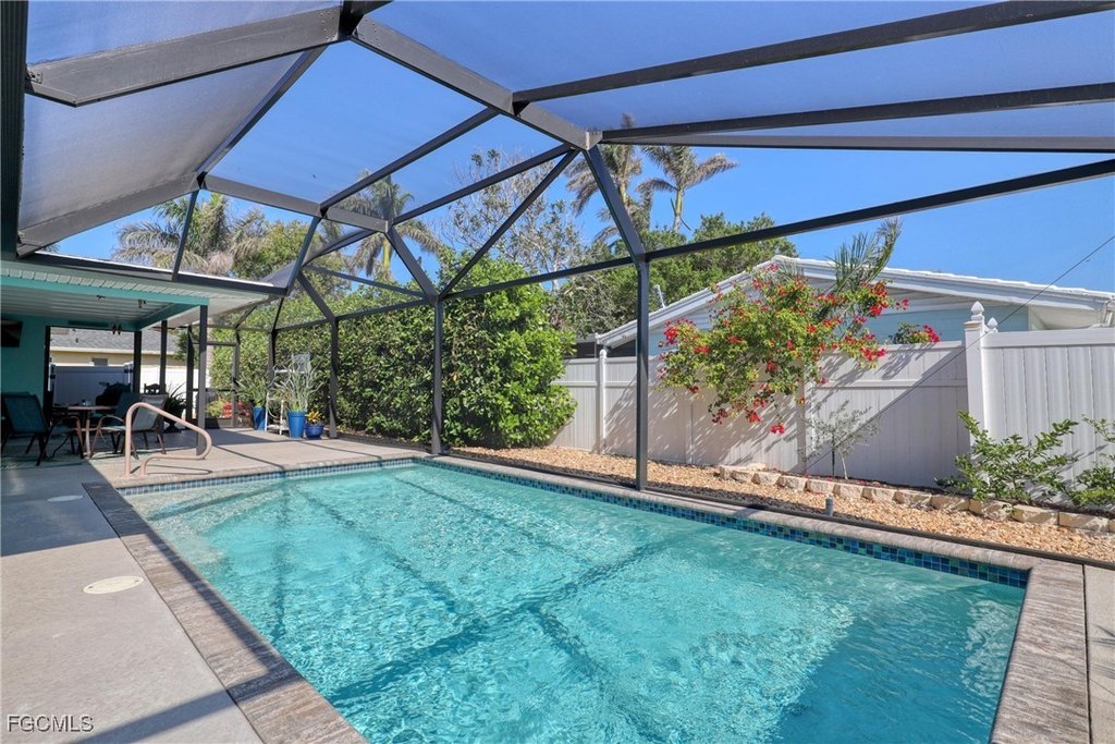 Fort Myers, Florida, 33908, United States, 2 Bedrooms Bedrooms, ,1.5 BathroomsBathrooms,Residential,Forsale,1998627