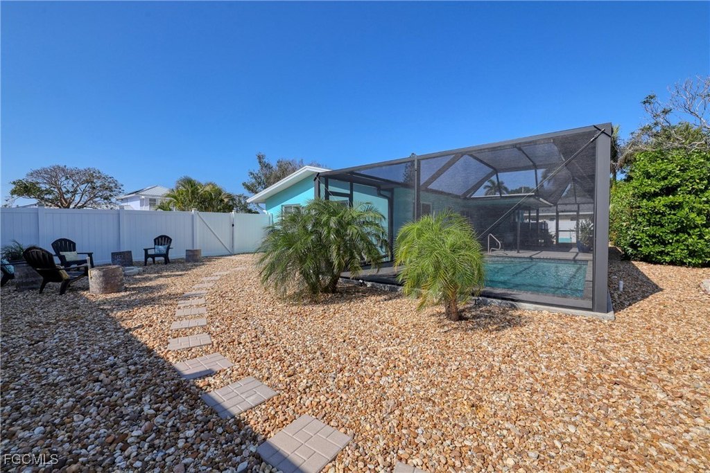 Fort Myers, Florida, 33908, United States, 2 Bedrooms Bedrooms, ,1.5 BathroomsBathrooms,Residential,Forsale,1998627