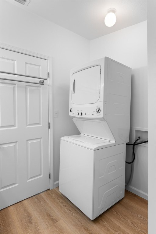 MARATHON, Florida, 33050, United States, 3 Bedrooms Bedrooms, ,2 BathroomsBathrooms,Residential,Forsale,2004343