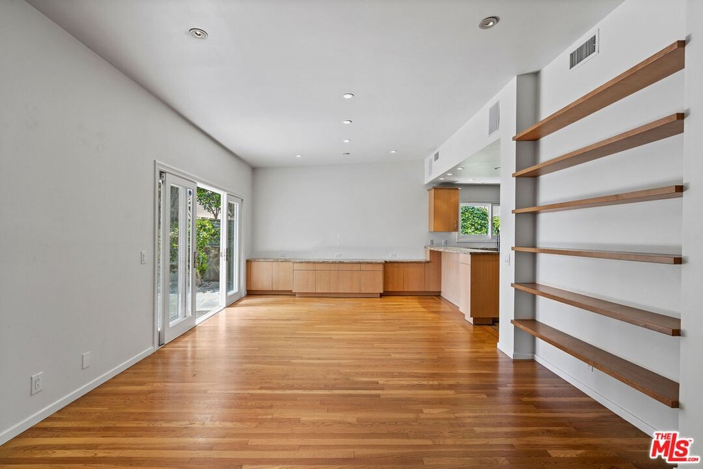 Malibu, California, 90265, United States, 4 Bedrooms Bedrooms, ,3 BathroomsBathrooms,Residential,Forsale,2001430