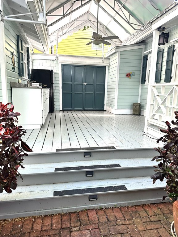 KEY WEST, Florida, 33040, United States, 7 Bedrooms Bedrooms, ,7.5 BathroomsBathrooms,Residential,Forsale,2004373