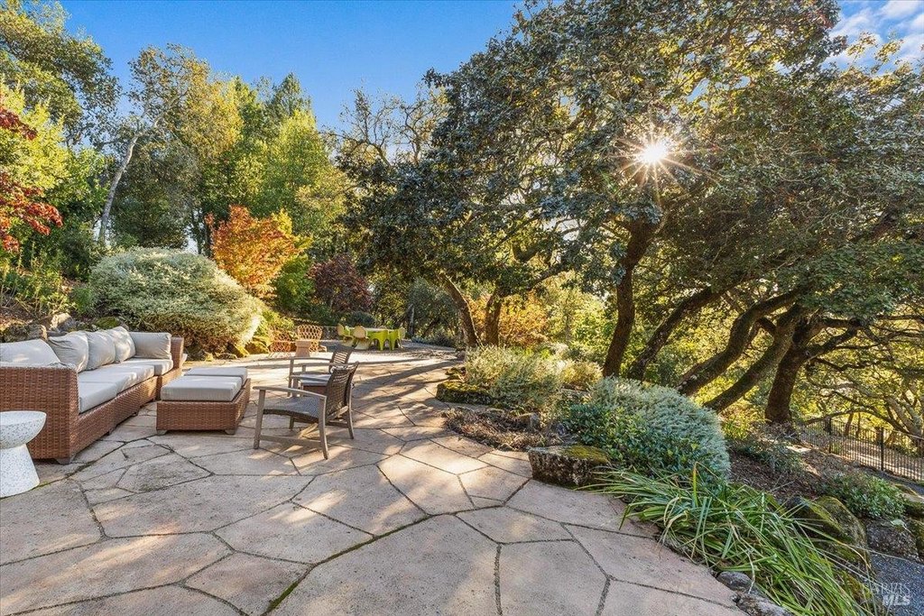 Santa Rosa, California, 95404, United States, 3 Bedrooms Bedrooms, ,3.5 BathroomsBathrooms,Residential,Forsale,2004739