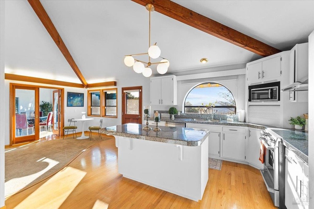 Santa Rosa, California, 95404, United States, 3 Bedrooms Bedrooms, ,3.5 BathroomsBathrooms,Residential,Forsale,2004739