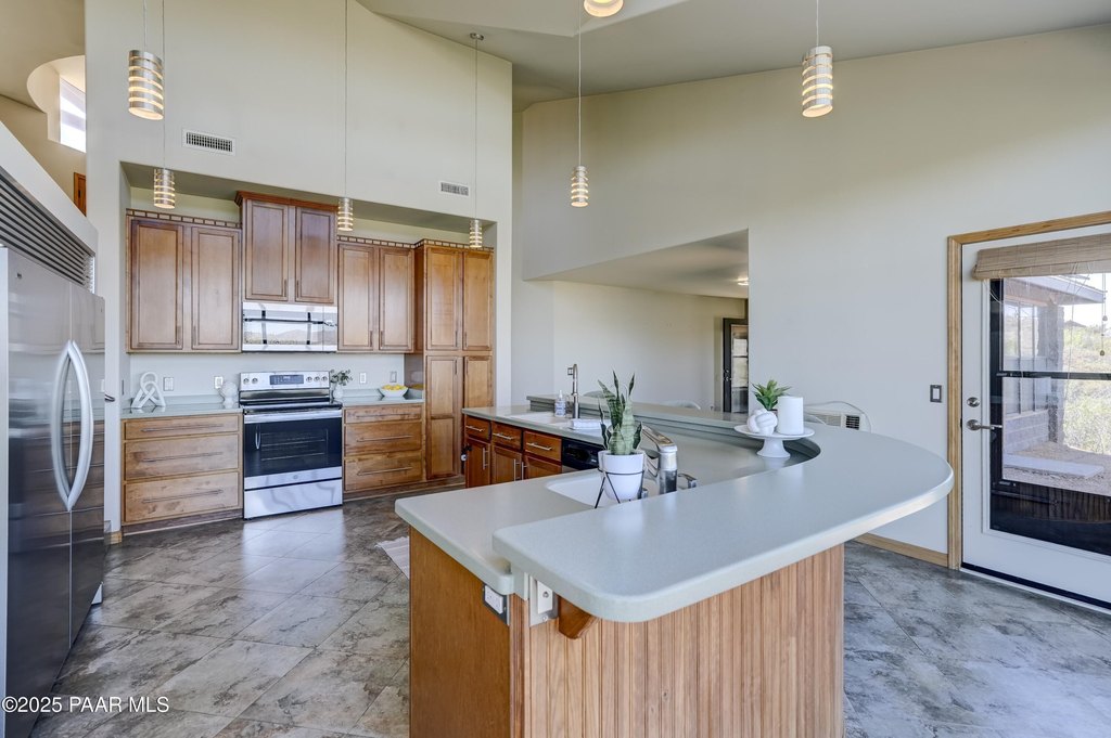 Dewey-Humboldt, Arizona, 86329, United States, 3 Bedrooms Bedrooms, ,2.5 BathroomsBathrooms,Residential,Forsale,1952161