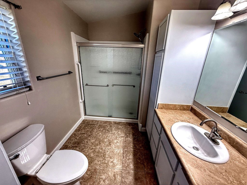 Sundance, Wyoming, 57783, United States, 5 Bedrooms Bedrooms, ,3 BathroomsBathrooms,Residential,Forsale,2004333