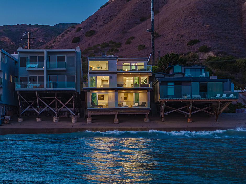 Malibu, California, 90265, United States, 6 Bedrooms Bedrooms, ,4 BathroomsBathrooms,Residential,Forsale,2001447