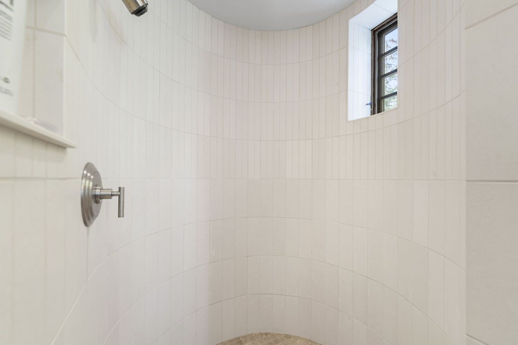 Donnelly, Idaho, 83615, United States, 3 Bedrooms Bedrooms, ,4 BathroomsBathrooms,Residential,Forsale,1996721