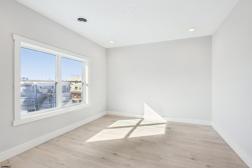 Atlantic City, New Jersey, 08401, United States, ,Residential,Forsale,2004608