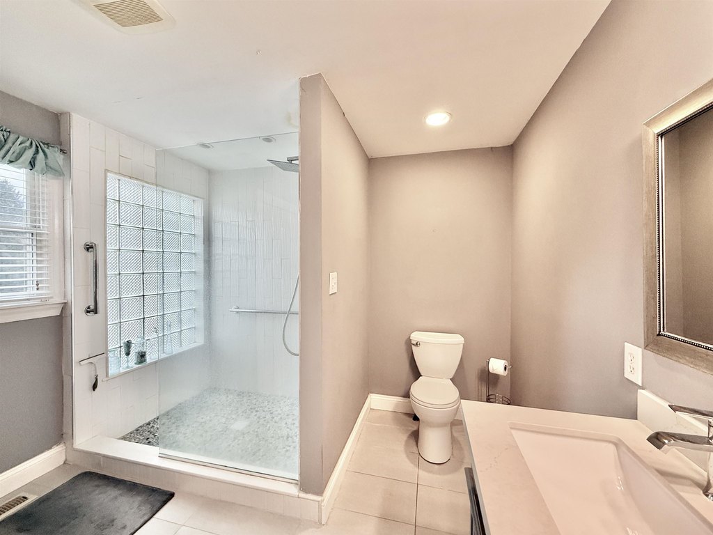 Petersburg, New Jersey, 08270, United States, 4 Bedrooms Bedrooms, ,2.5 BathroomsBathrooms,Residential,Forsale,1994154