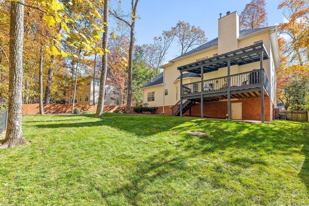 Signal Mountain, Tennessee, 37377, United States, 5 Bedrooms Bedrooms, ,3 BathroomsBathrooms,Residential,Forsale,2004663