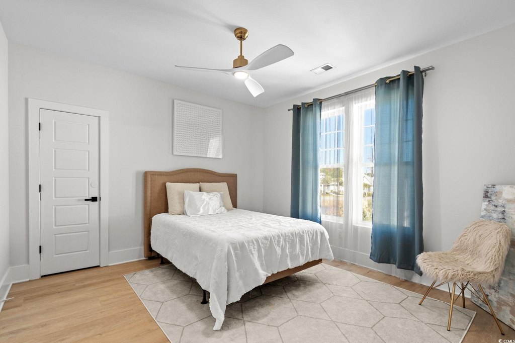 Myrtle Beach, South Carolina, 29577, United States, 5 Bedrooms Bedrooms, ,4.5 BathroomsBathrooms,Residential,Forsale,2008937