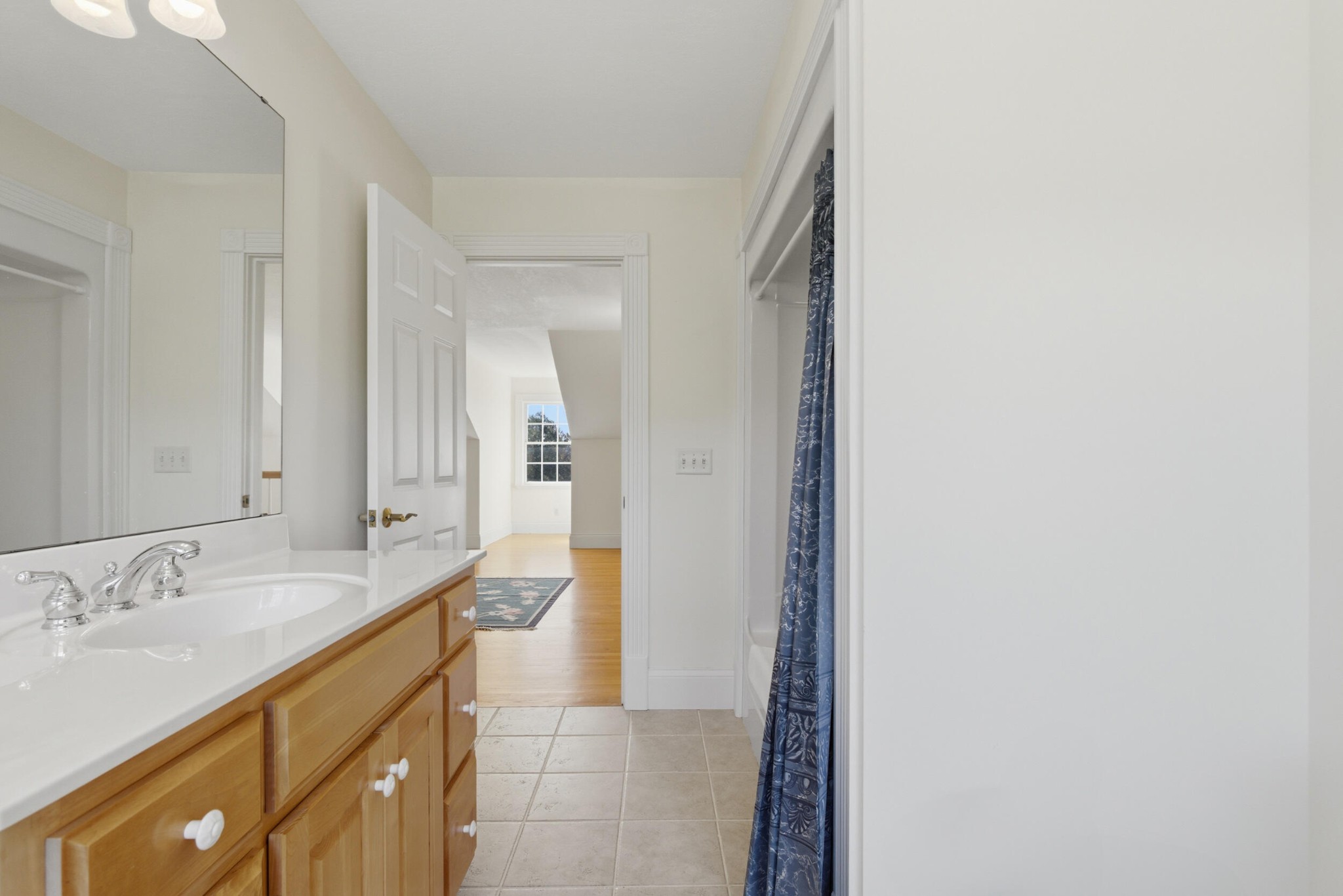 Bridgeport, Alabama, 35740, United States, 4 Bedrooms Bedrooms, ,3.5 BathroomsBathrooms,Residential,Forsale,2009579