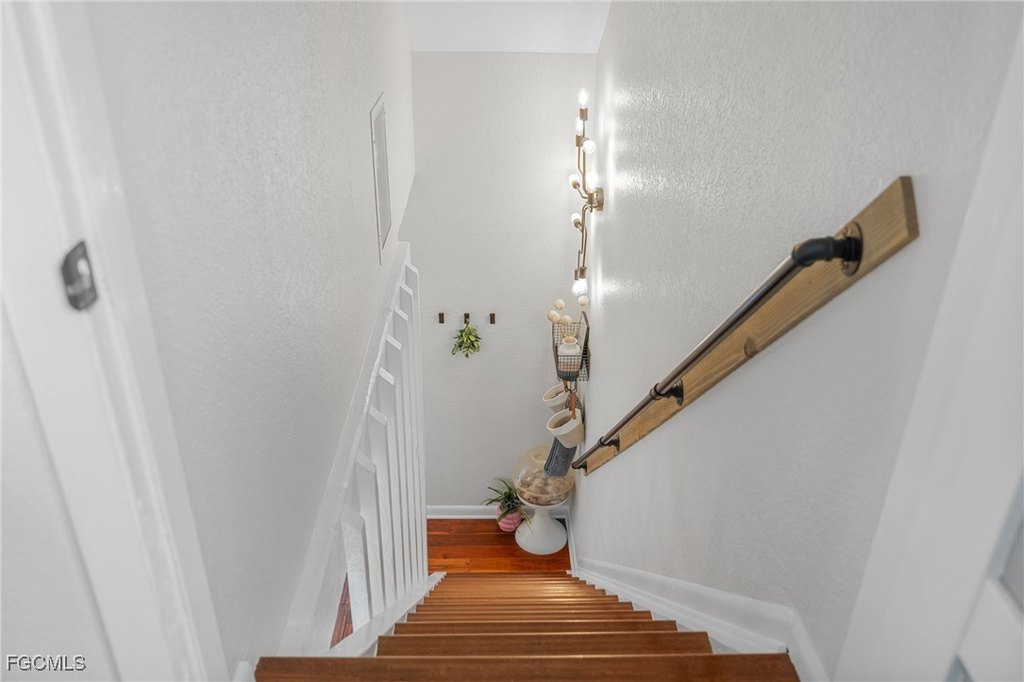 Sanibel, Florida, 33957, United States, 3 Bedrooms Bedrooms, ,2 BathroomsBathrooms,Residential,Forsale,1998641