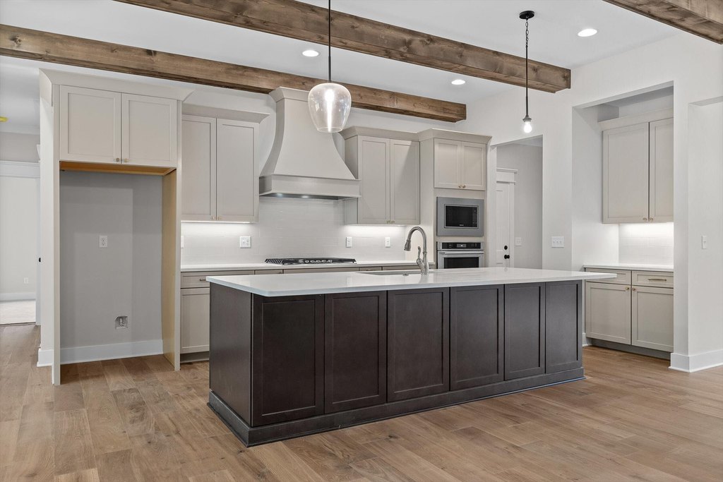 Soddy Daisy, Tennessee, 37379, United States, 4 Bedrooms Bedrooms, ,3.5 BathroomsBathrooms,Residential,Forsale,1995348