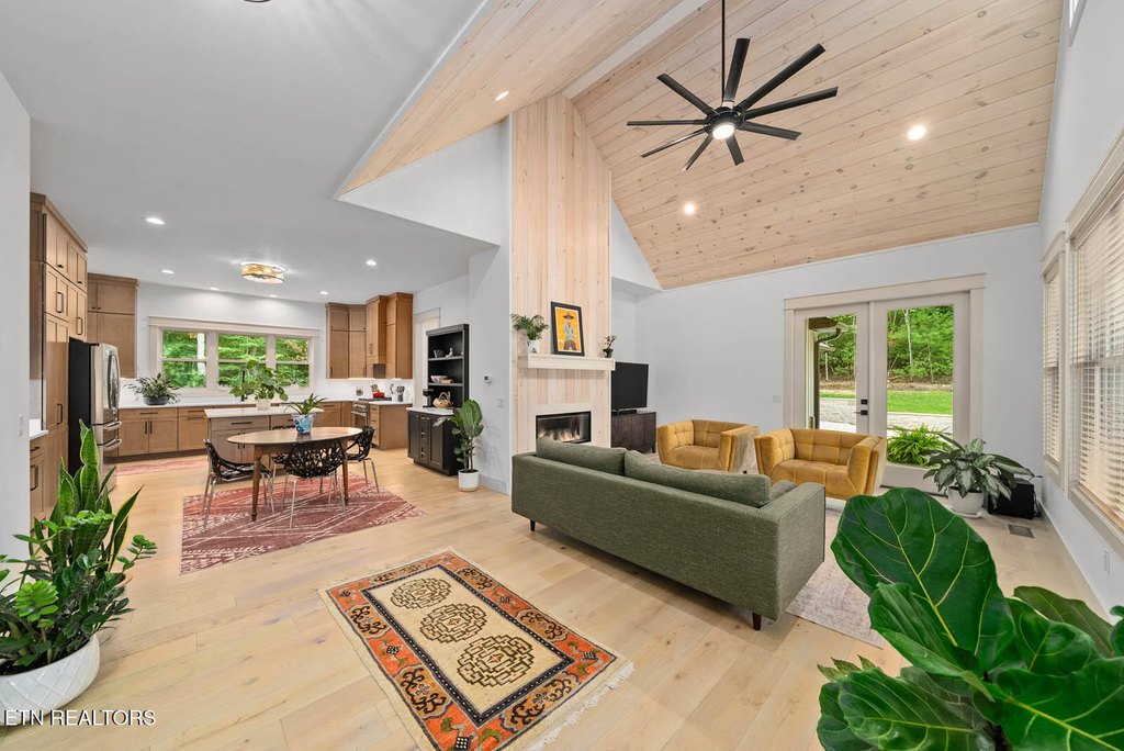 Fairfield Glade, Tennessee, 38558, United States, 3 Bedrooms Bedrooms, ,2.5 BathroomsBathrooms,Residential,Forsale,1952852