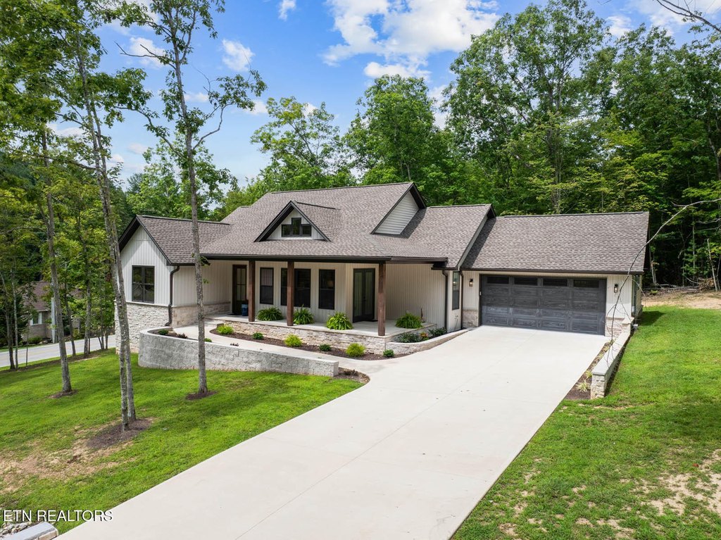 Fairfield Glade, Tennessee, 38558, United States, 3 Bedrooms Bedrooms, ,2.5 BathroomsBathrooms,Residential,Forsale,1952852