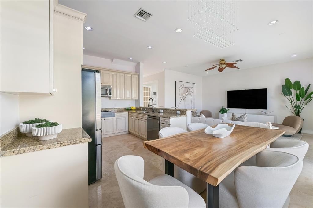 Fort Lauderdale, Florida, 33315, United States, 5 Bedrooms Bedrooms, ,4 BathroomsBathrooms,Residential,Forsale,1994090