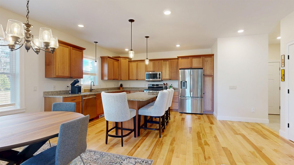 Essex, Vermont, 05452, United States, 4 Bedrooms Bedrooms, ,3.5 BathroomsBathrooms,Residential,Forsale,1999495