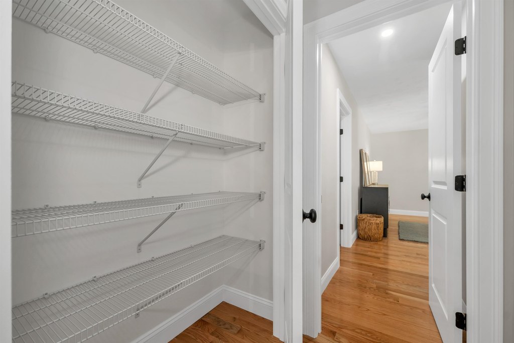 Meredith, New Hampshire, 03253, United States, 4 Bedrooms Bedrooms, ,2.5 BathroomsBathrooms,Residential,Forsale,2002407