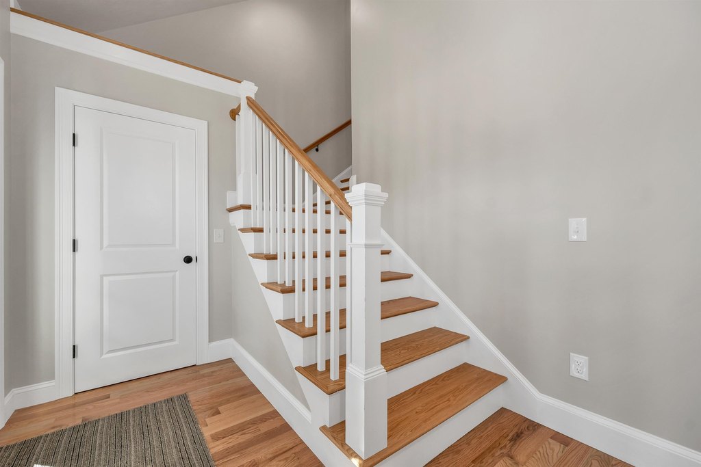 Meredith, New Hampshire, 03253, United States, 4 Bedrooms Bedrooms, ,2.5 BathroomsBathrooms,Residential,Forsale,2002407