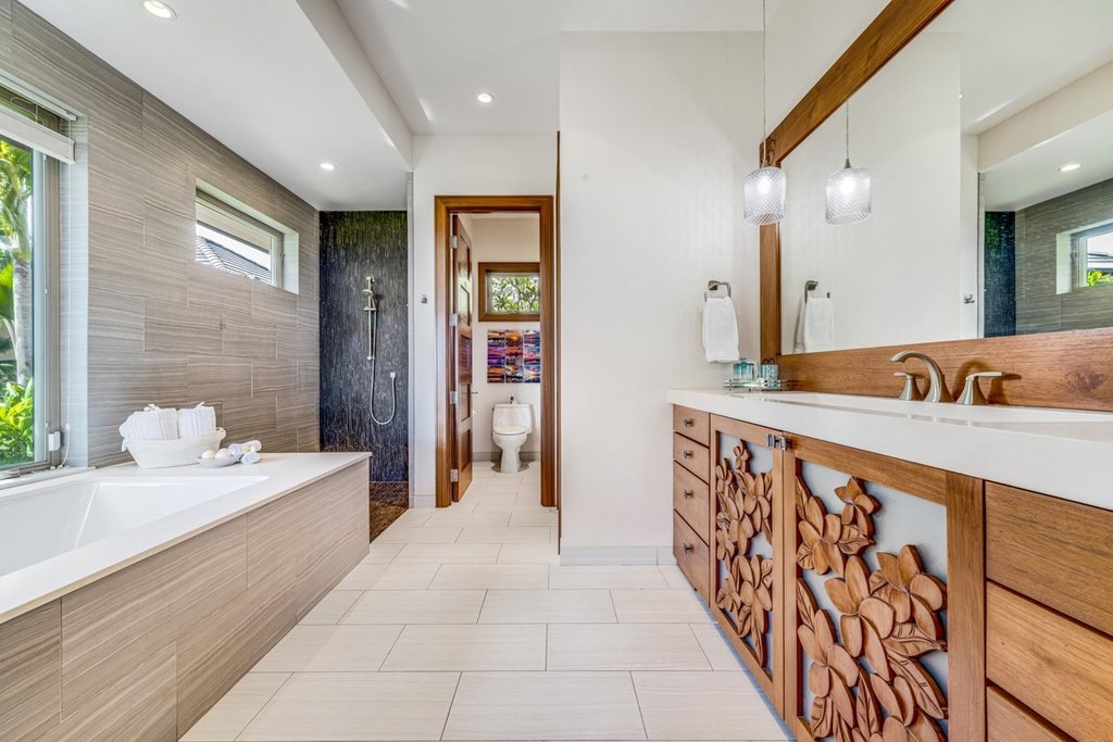 Lahaina, Hawaii, 96761, United States, 8 Bedrooms Bedrooms, ,7.5 BathroomsBathrooms,Residential,Forsale,2004545