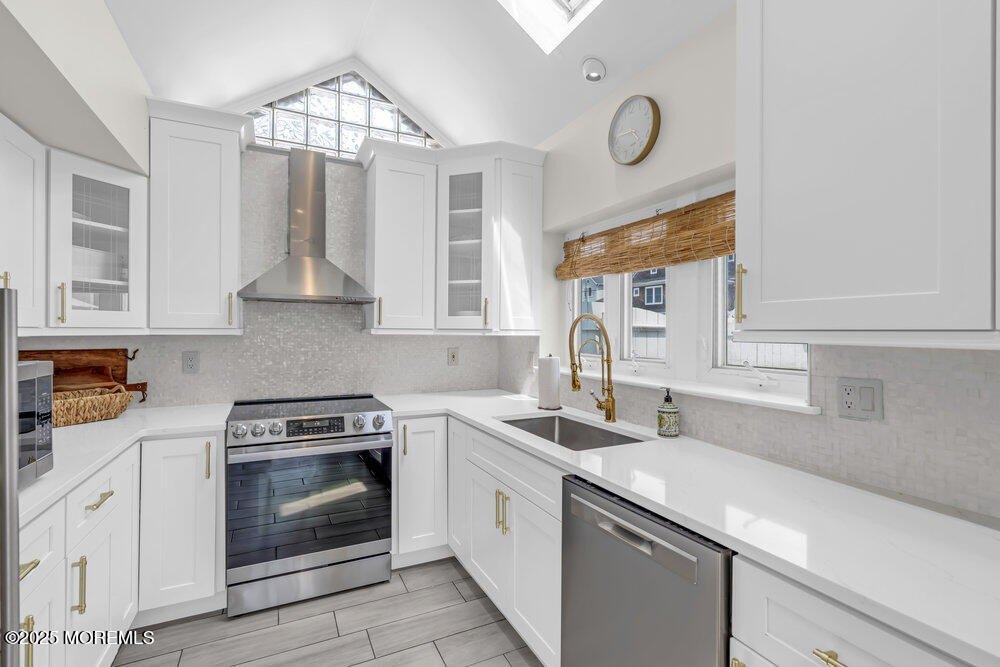 Point Pleasant Beach, New Jersey, 08742, United States, 5 Bedrooms Bedrooms, ,3 BathroomsBathrooms,Residential,Forsale,2003969