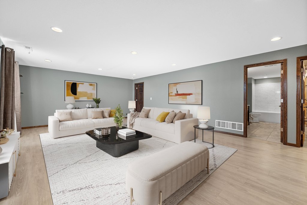 Box Elder, South Dakota, 57719, United States, 4 Bedrooms Bedrooms, ,3 BathroomsBathrooms,Residential,Forsale,2011090