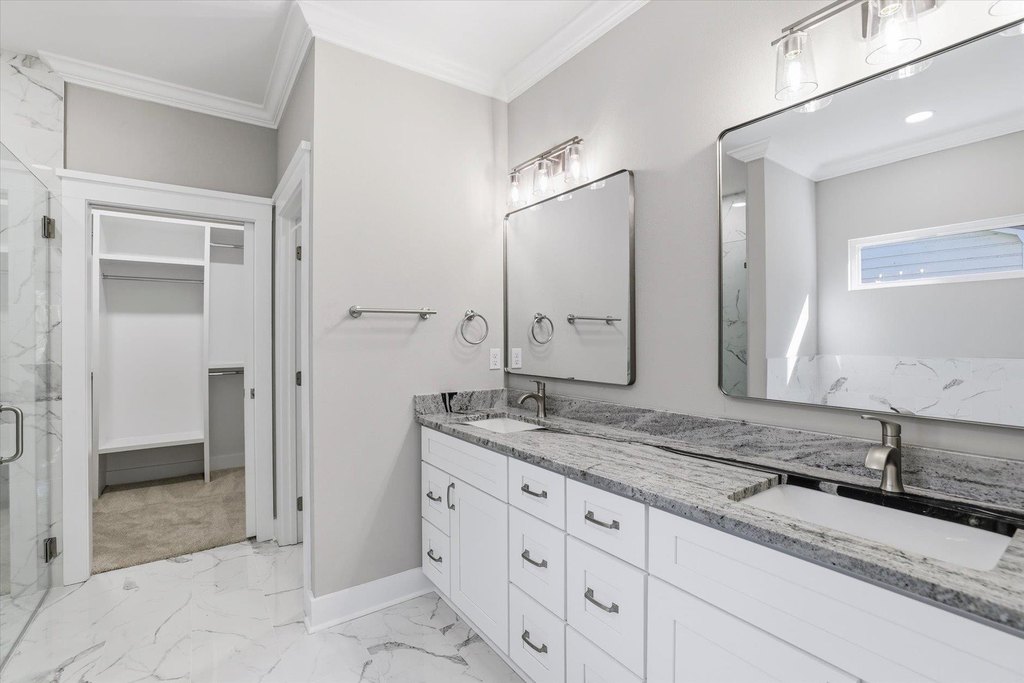 Tallahassee, Florida, 32312, United States, 5 Bedrooms Bedrooms, ,3.5 BathroomsBathrooms,Residential,Forsale,1995099