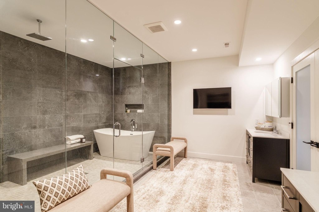 NEW HOPE, Pennsylvania, 18938, United States, 3 Bedrooms Bedrooms, ,3.5 BathroomsBathrooms,Residential,Forsale,2004293