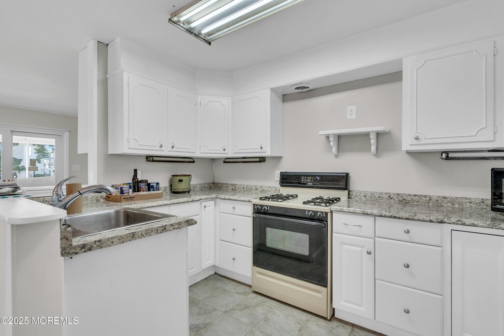 Toms River, New Jersey, 08753, United States, 3 Bedrooms Bedrooms, ,2 BathroomsBathrooms,Residential,Forsale,1966076