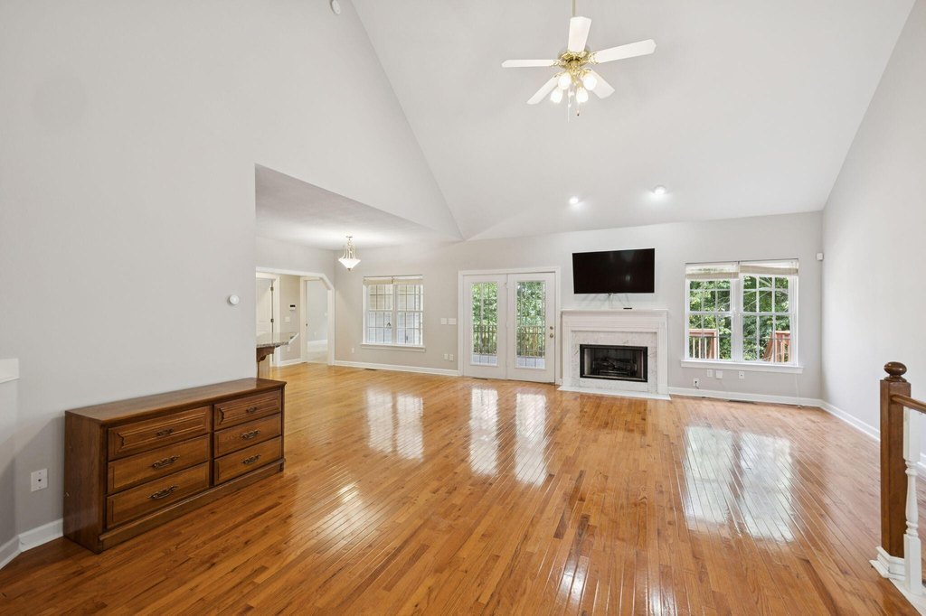 Harrison, Tennessee, 37341, United States, 4 Bedrooms Bedrooms, ,3.5 BathroomsBathrooms,Residential,Forsale,2004686