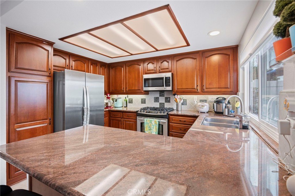 Lake Forest, California, 92630, United States, 3 Bedrooms Bedrooms, ,2.5 BathroomsBathrooms,Residential,Forsale,2009209