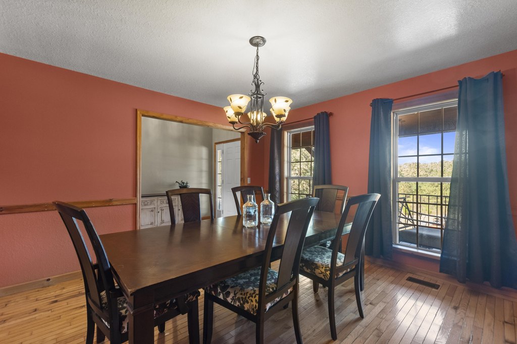 Ringgold, Georgia, 30736, United States, 3 Bedrooms Bedrooms, ,3.5 BathroomsBathrooms,Residential,Forsale,2004682