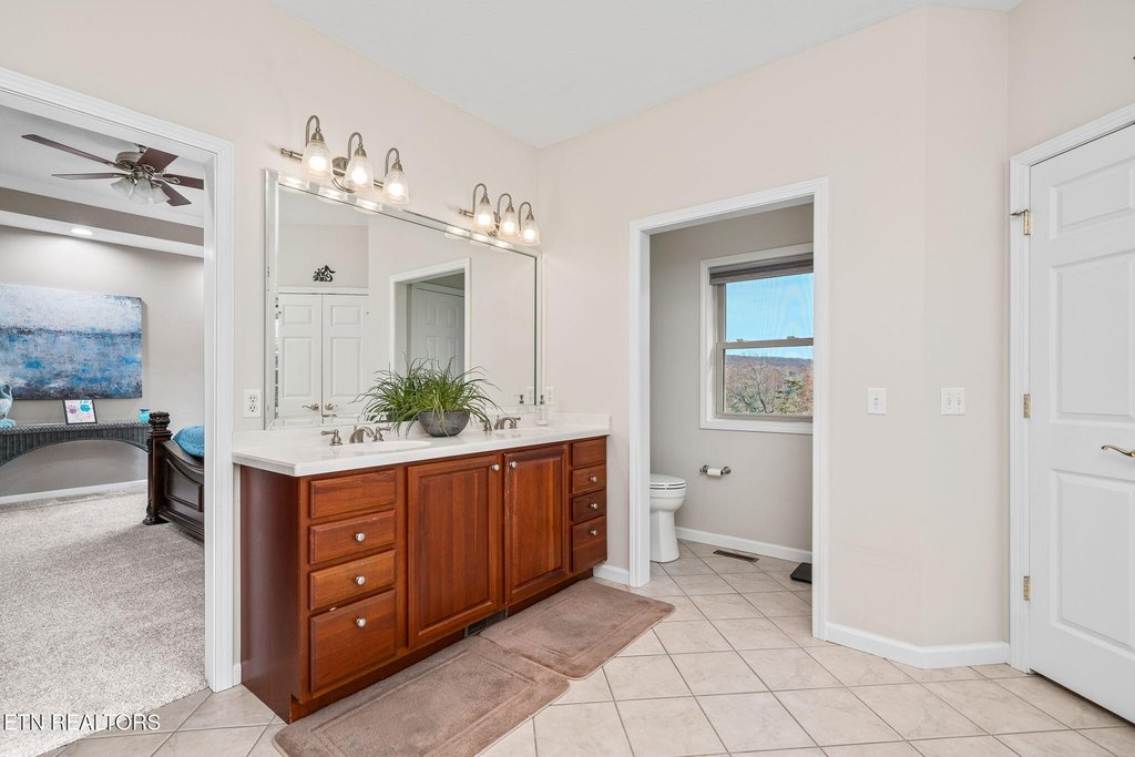 Crossville, Tennessee, 38558, United States, 4 Bedrooms Bedrooms, ,2.5 BathroomsBathrooms,Residential,Forsale,1996605