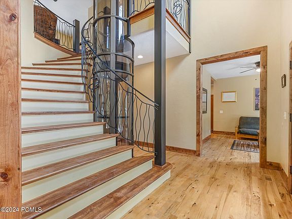 Salt Lake City, Utah, 84108, United States, 5 Bedrooms Bedrooms, ,5 BathroomsBathrooms,Residential,Forsale,2000240