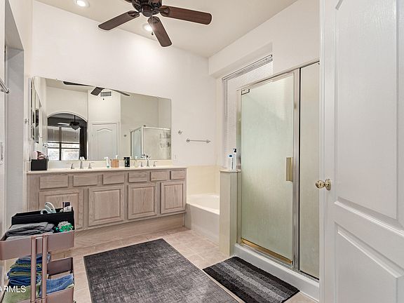 Gilbert, Arizona, 85234, United States, 4 Bedrooms Bedrooms, ,2 BathroomsBathrooms,Residential,Forsale,2014400