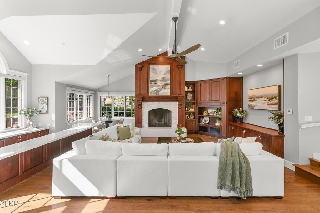 Camarillo, California, 93012, United States, 5 Bedrooms Bedrooms, ,6.5 BathroomsBathrooms,Residential,Forsale,2004523