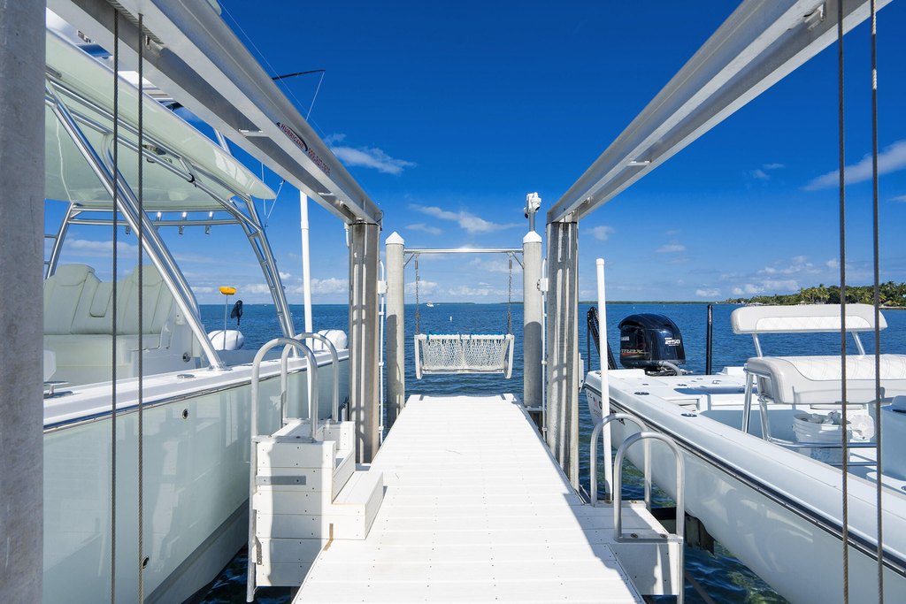 Upper Matecumbe Key Islamorada, Florida, 33036, United States, 3 Bedrooms Bedrooms, ,2.5 BathroomsBathrooms,Residential,Forsale,2004341