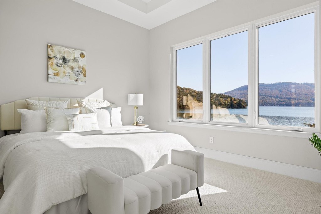 Jasper, Tennessee, 37347, United States, 5 Bedrooms Bedrooms, ,6.5 BathroomsBathrooms,Residential,Forsale,2009602