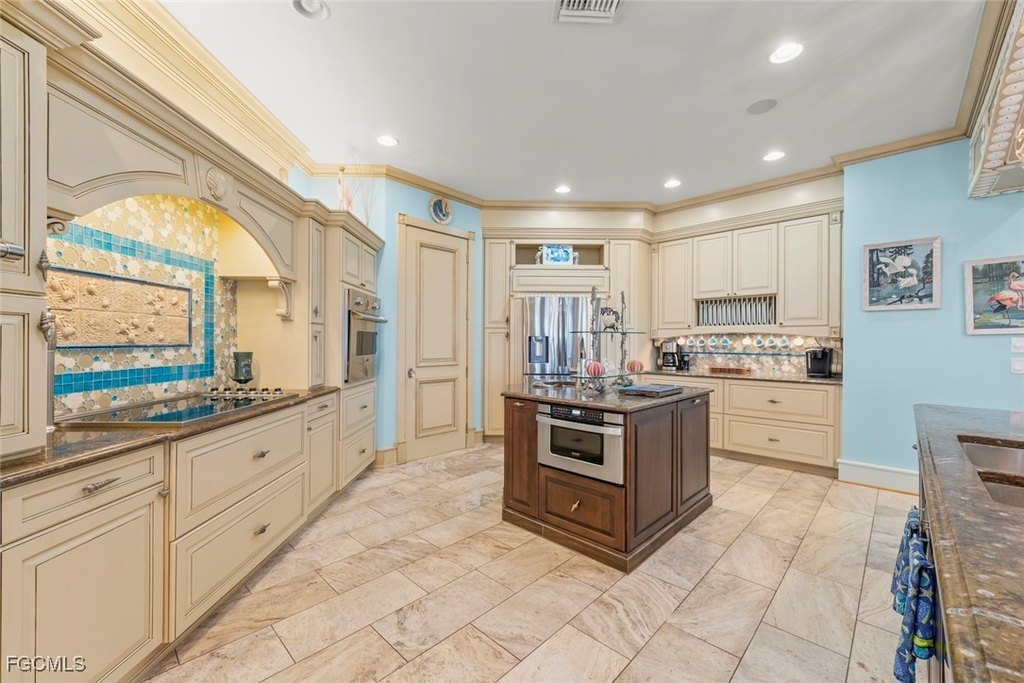 Sanibel, Florida, 33957, United States, 4 Bedrooms Bedrooms, ,4.5 BathroomsBathrooms,Residential,Forsale,2004796