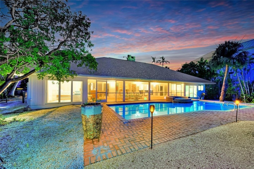 Captiva, Florida, 33924, United States, 3 Bedrooms Bedrooms, ,3 BathroomsBathrooms,Residential,Forsale,2004800