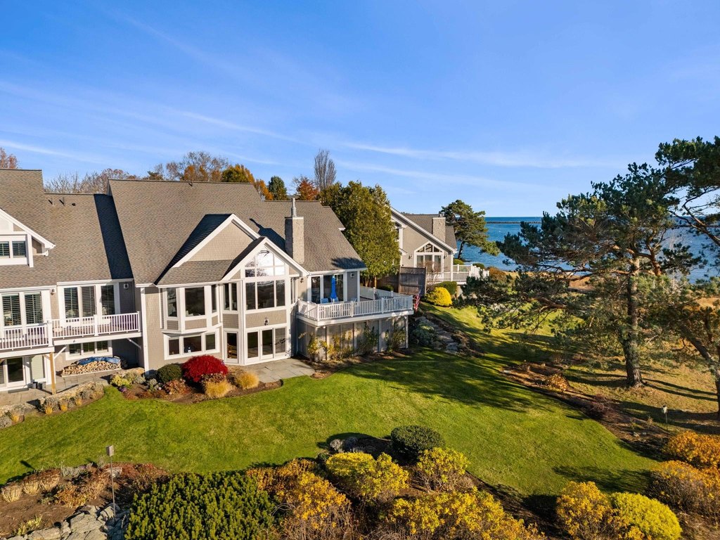 New Castle, New Hampshire, 03854, United States, 3 Bedrooms Bedrooms, ,3.5 BathroomsBathrooms,Residential,Forsale,2004717