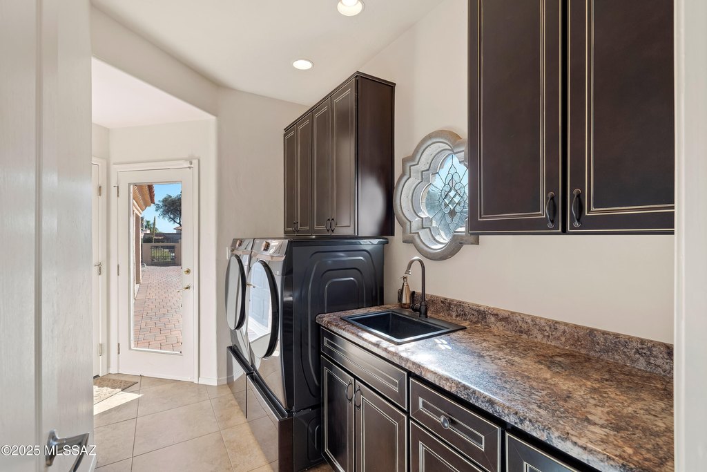 Tucson, Arizona, 85742, United States, 3 Bedrooms Bedrooms, ,3 BathroomsBathrooms,Residential,Forsale,2004437