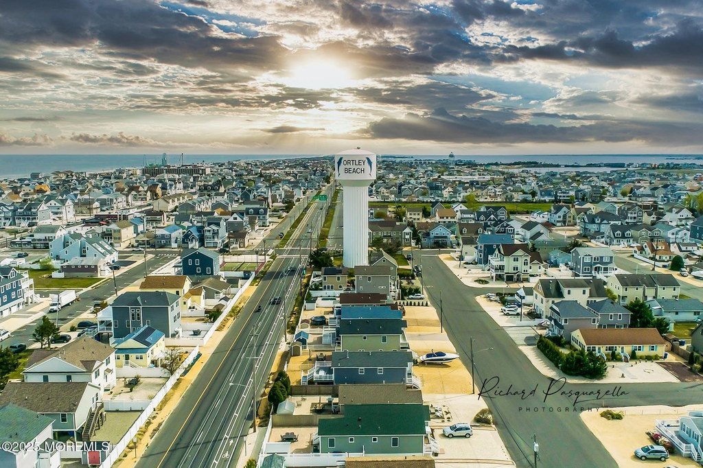 Ortley Beach, New Jersey, 08751, United States, 3 Bedrooms Bedrooms, ,2 BathroomsBathrooms,Residential,Forsale,2004119