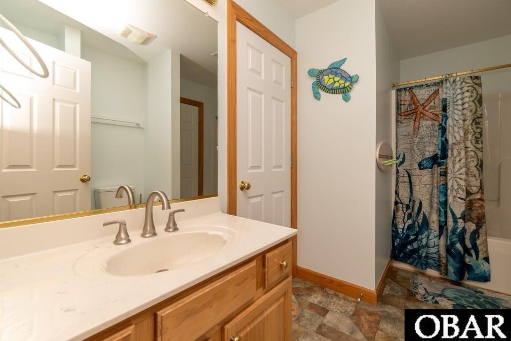 Hatteras, North Carolina, 27943, United States, 6 Bedrooms Bedrooms, ,5.5 BathroomsBathrooms,Residential,Forsale,2010254